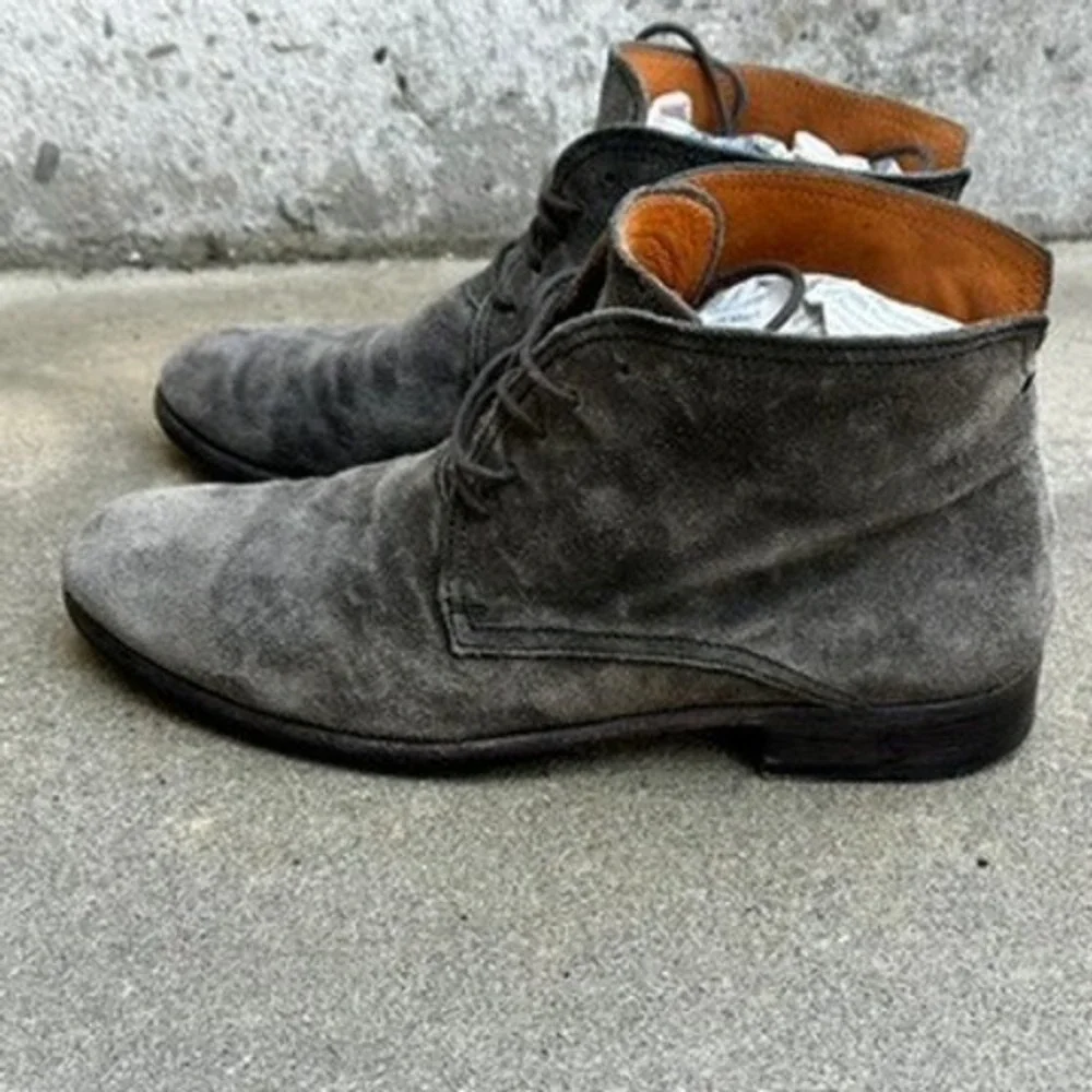Fiorentini + Baker Mens Grey Suede Chukka Boots Made in Italy Sz 43 Ankle Boots